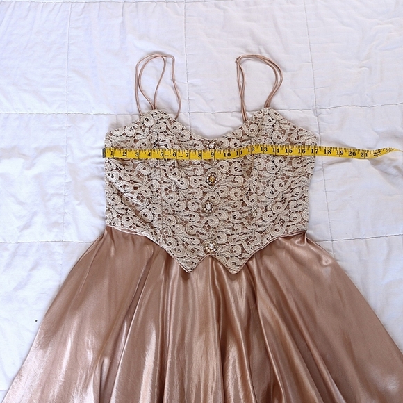 VINTAGE Speed Fashion Embroidered Formal Vest Dress, Boho, Satin, Cream, Medium - Picture 12 of 13